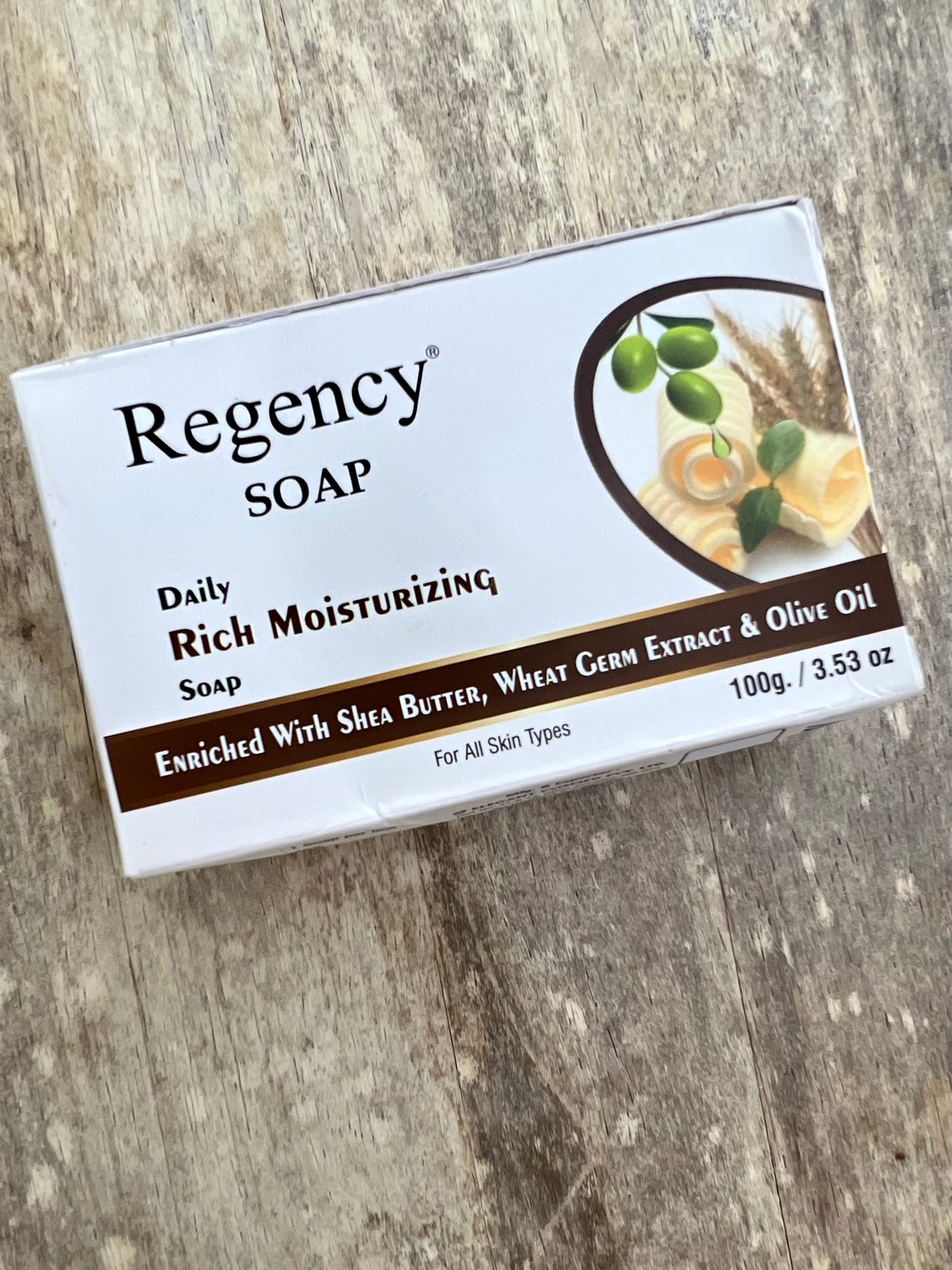 Regency Daily Rich Moisturizing Soap